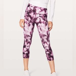 Lululemon high-rise crops size 6